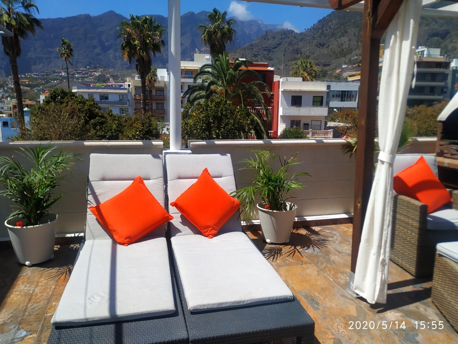 Apartamentos El Patio Los Llanos De Aridane Ngoại thất bức ảnh