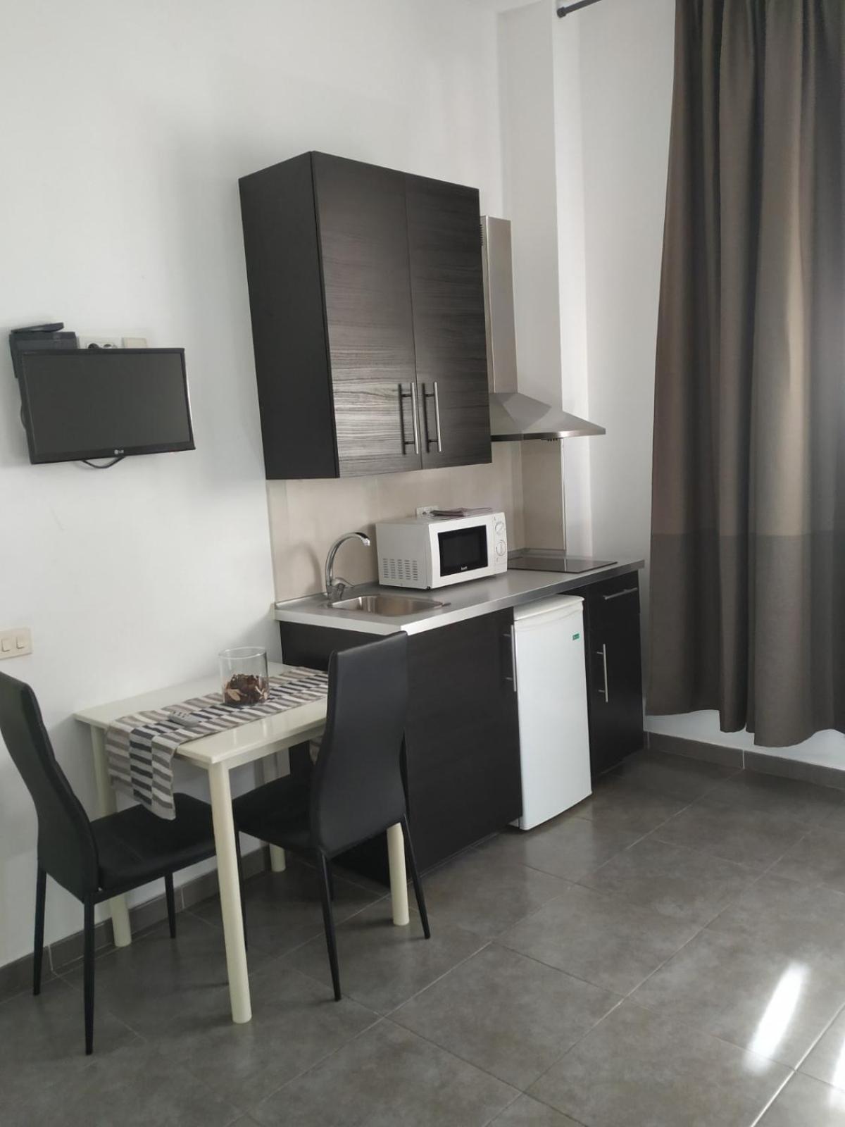 Apartamentos El Patio Los Llanos De Aridane Ngoại thất bức ảnh