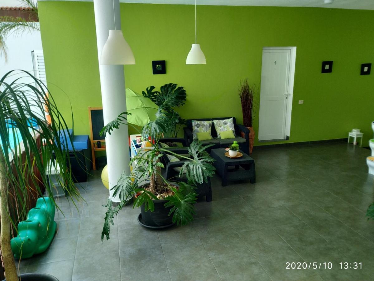 Apartamentos El Patio Los Llanos De Aridane Ngoại thất bức ảnh